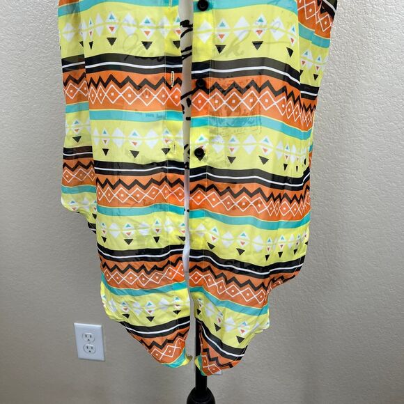 Geri C. Yellow  geometric sleeveless button up collar  top size L beach vacation - Picture 8 of 13